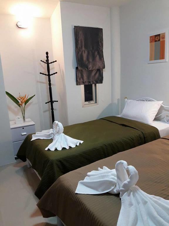 Baan Suan Geb Tawan Hotel Lopburi Luaran gambar