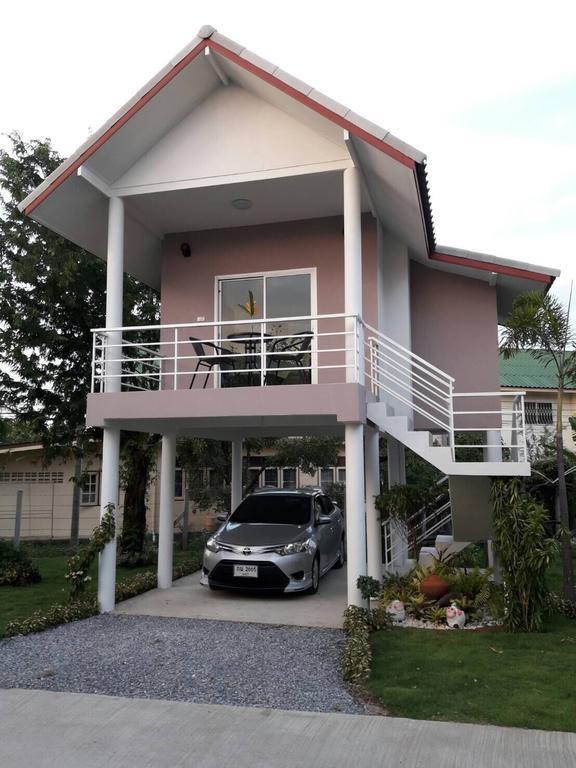 Baan Suan Geb Tawan Hotel Lopburi Luaran gambar